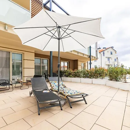 Leonardo With Swimming Pool And Garden In Borghetto Appartement *